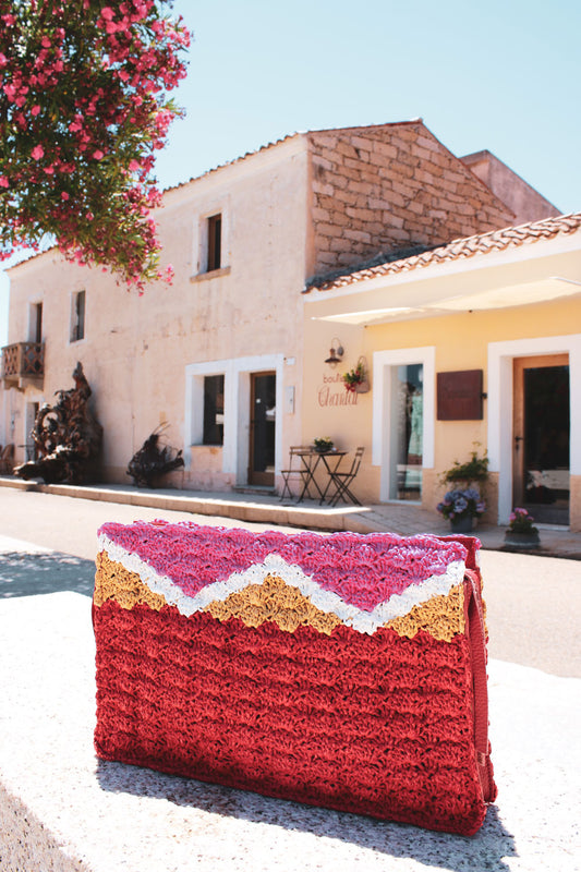 immagine 2 di borsa all'uncinetto modello vernazza colore rosso di fedebyfede