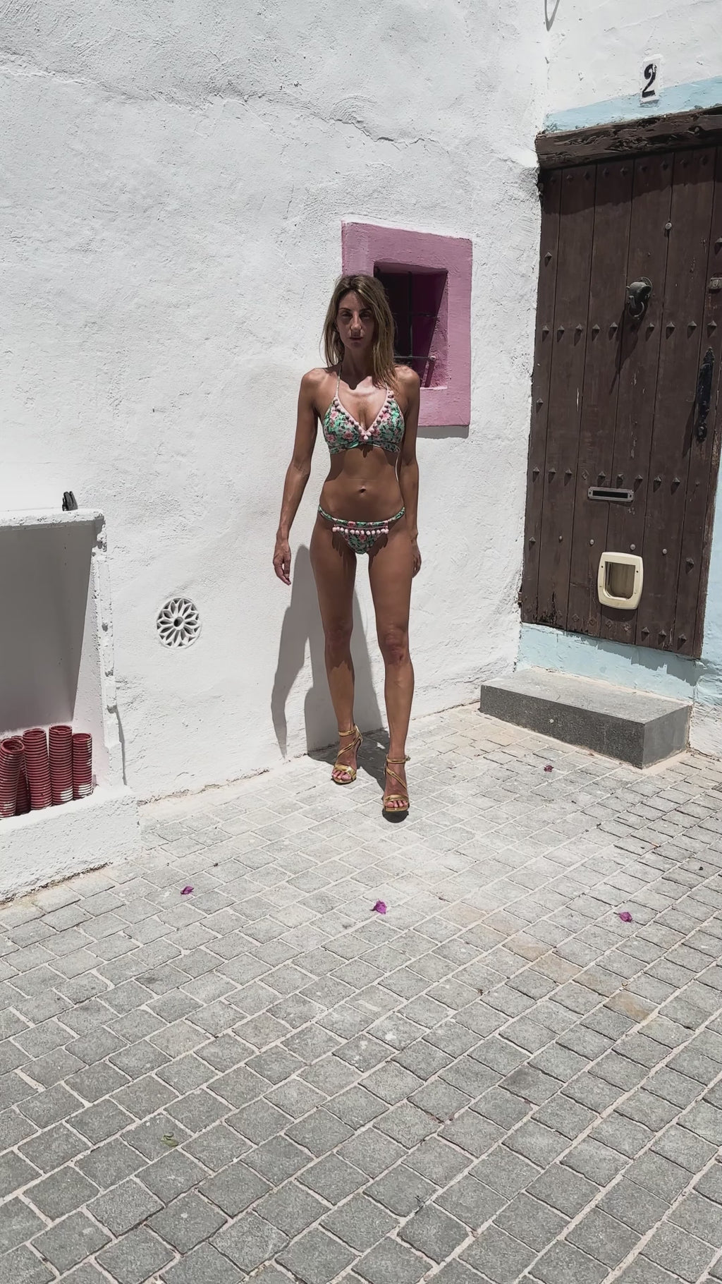 immagine 4 di costume da bagno donna bikini triangolo push-up in lycra modello Positano stampa floreale di FédebyFéde